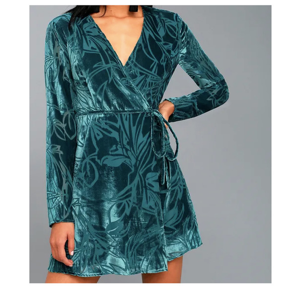 LULU'S Modern Decadence Long Sleeve Teal Blue Floral Velvet Mini Wrap Dress - Picture 1 of 9
